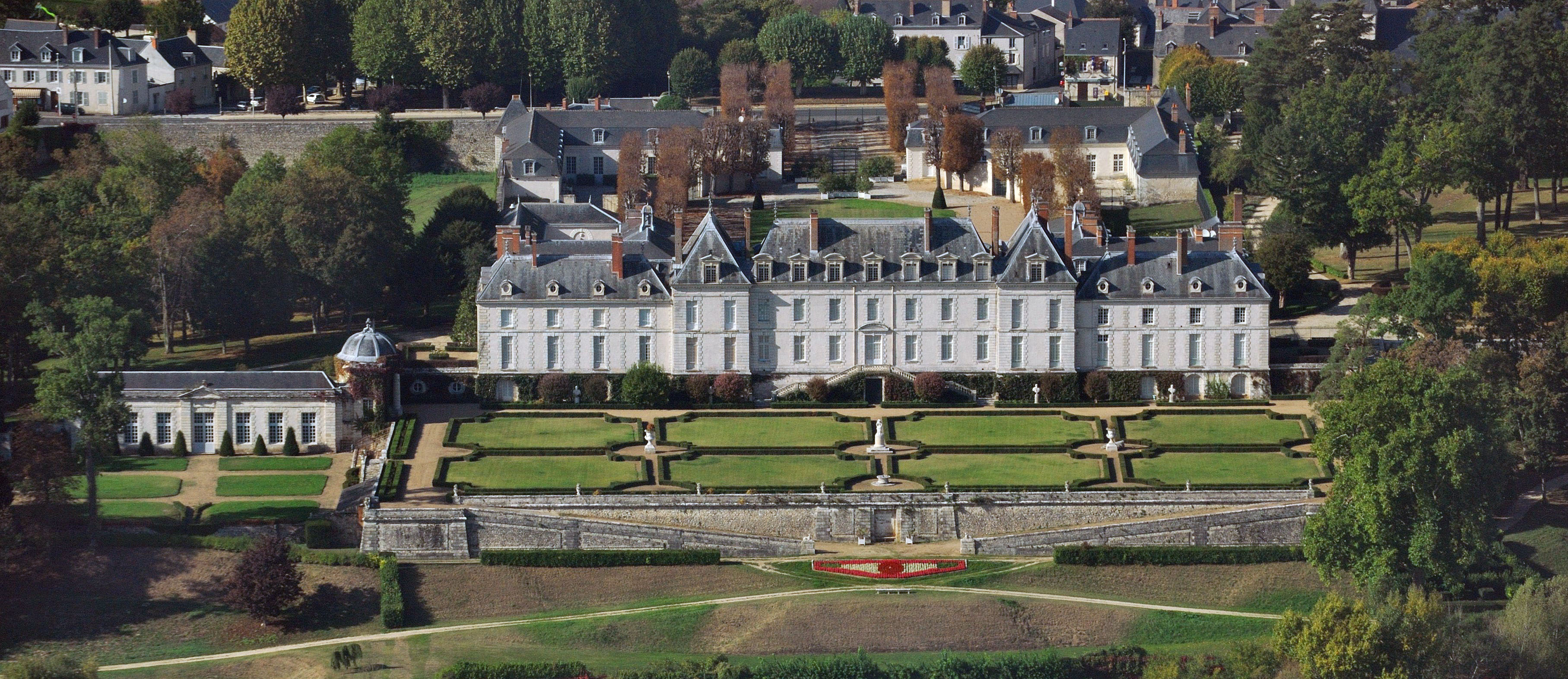 Le château de Menars du XVIIe siècle est en vente