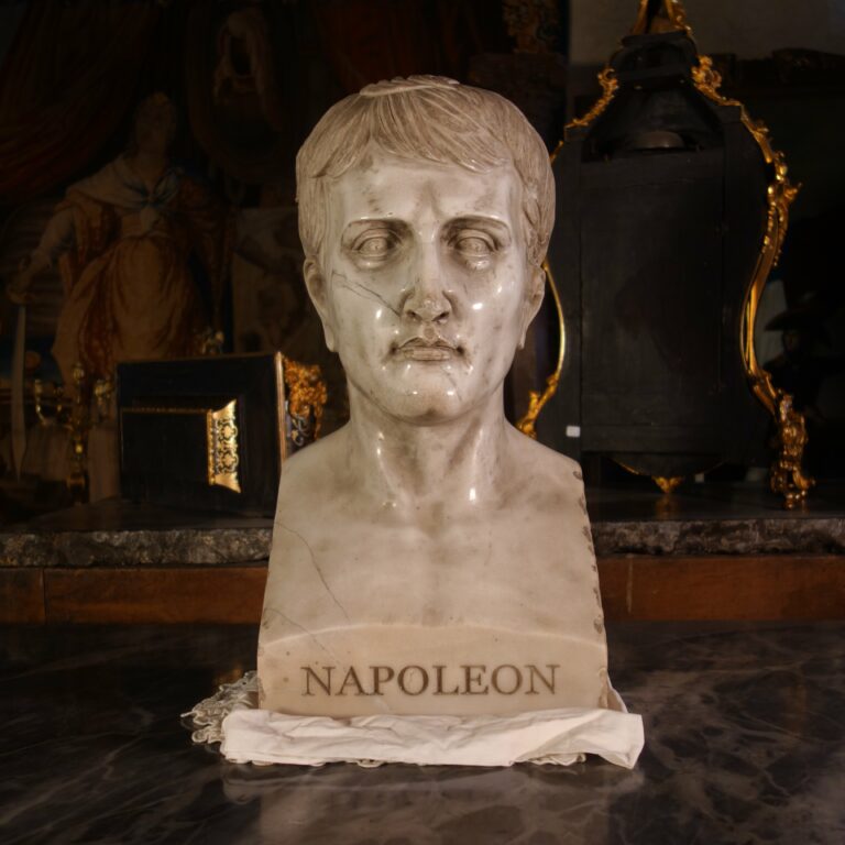 Buste de Napoléon en marbre de Carrare